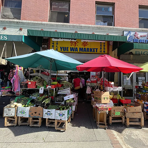 exterior of Yue Wa Market in LA's Chinatown